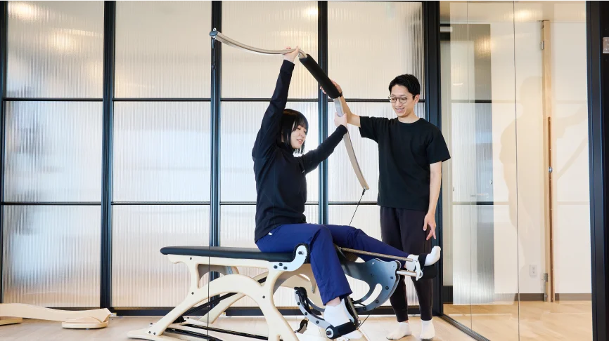 姿勢が悪い根本的な原因を探る理学療法士